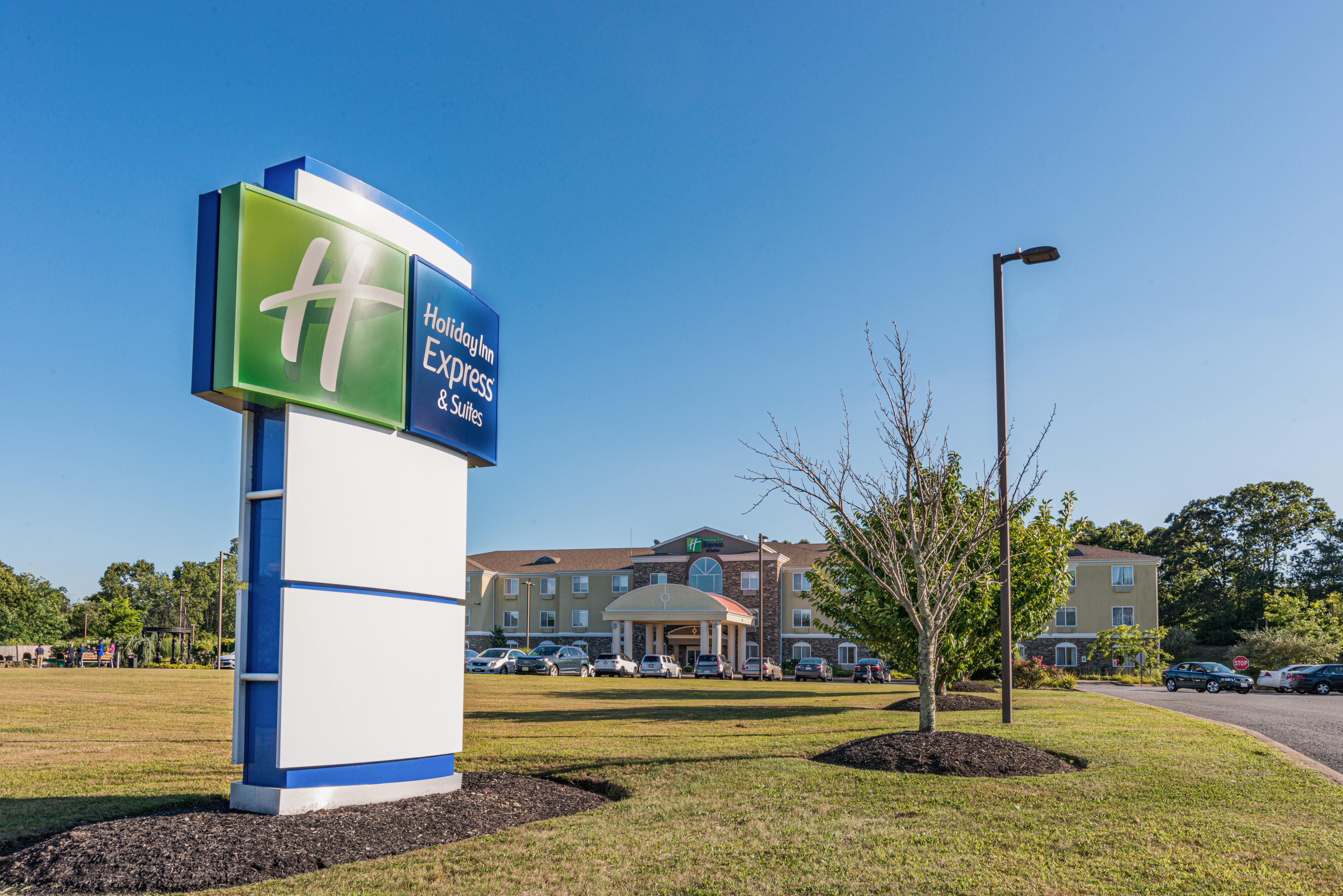 Holiday Inn Express Hotel & Suites Swansea By Ihg Exterior foto