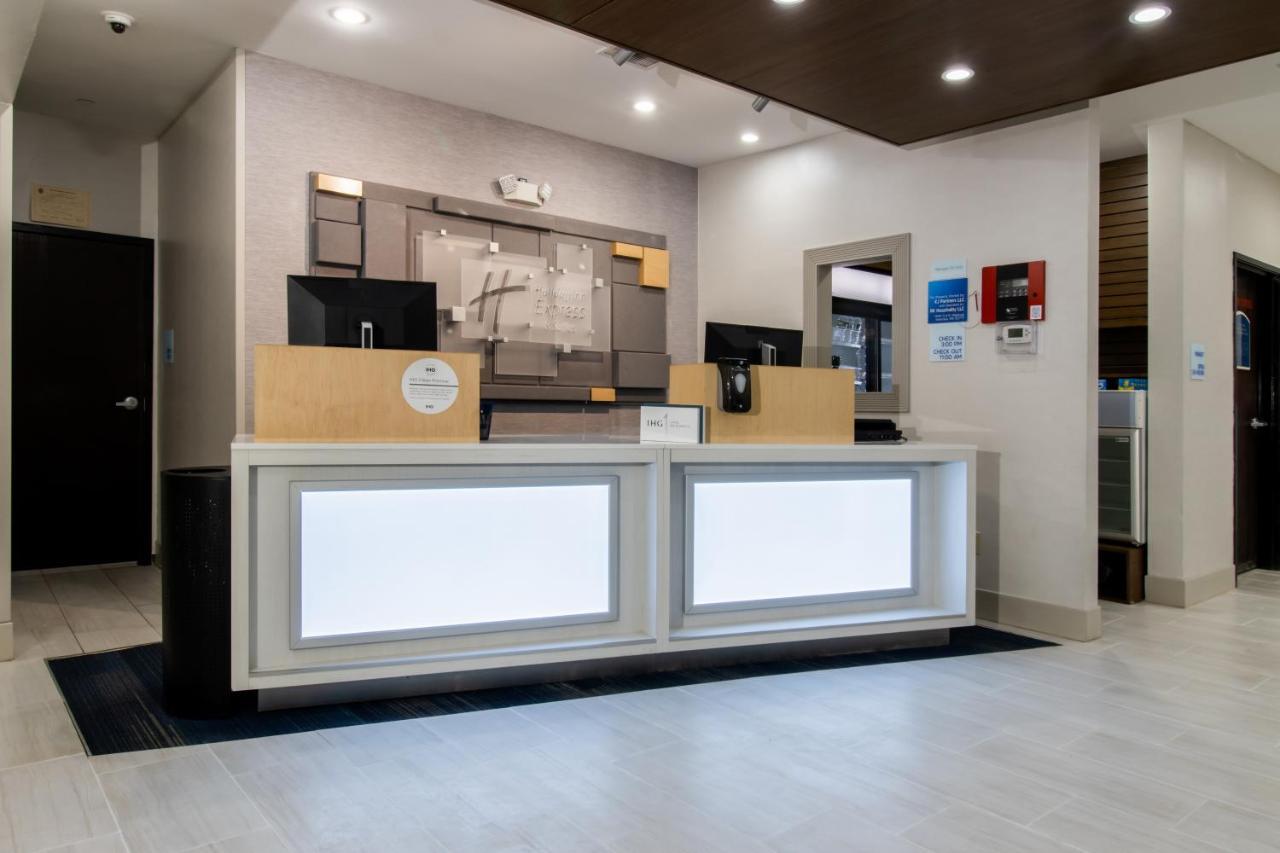 Holiday Inn Express Hotel & Suites Swansea By Ihg Exterior foto